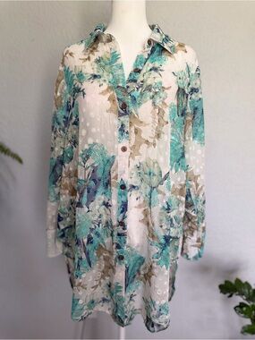 Multiples Sheer Floral Button-Up Tunic in Teal & Beige